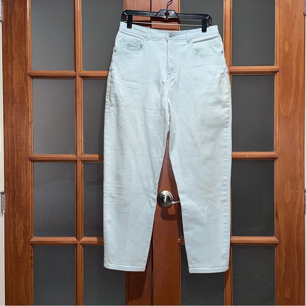 Gloria Vanderbilt Light Blue High rise Jeans Size: Missy 14 Short